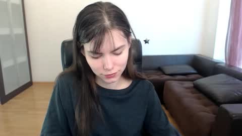 Amelie online show from November 7, 10:40 am