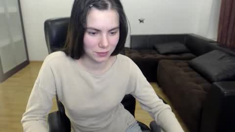 Amelie online show from November 4, 6:31 pm