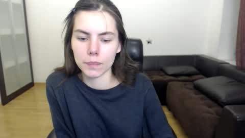 Amelie online show from November 8, 6:33 pm