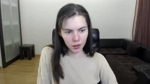 Amelie online show from October 20, 4:12 pm