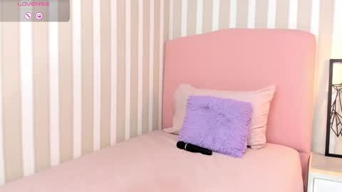 Victoria online show from February 20, 10:26 pm