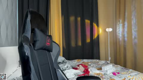 Ameliia castro online show from October 12, 8:18 am