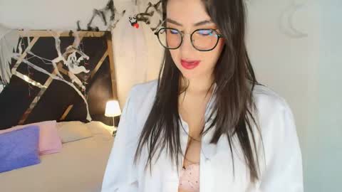 Ameli online show from November 13, 8:33 pm