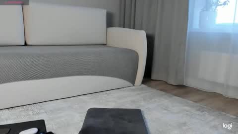 Amelina Love online show from February 2, 2:31 am