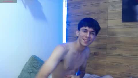 Snapshot of amethystshadow chatting on October 18, 4:22 pm amethystshadow online show from October 18, 4:22 pm