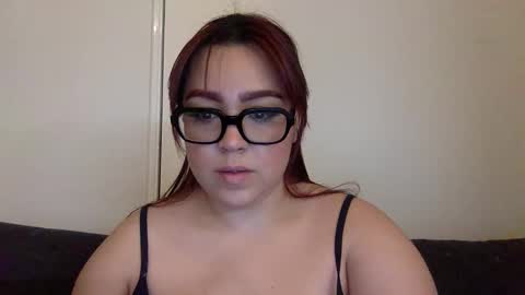 ami_rosee online show from February 20, 11:23 am