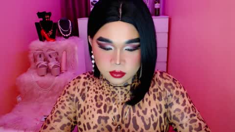 Queen Mireska online show from February 4, 2:43 pm