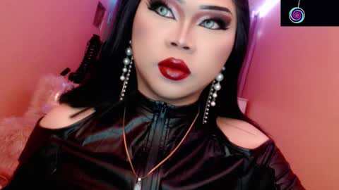 Queen Mireska online show from March 6, 4:17 pm