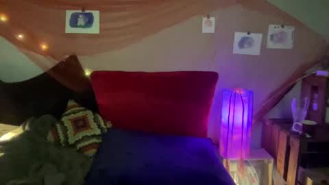 Amy DreamGirl online show from December 31, 10:15 am