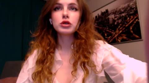 Call me Kate online show from December 3, 3:34 pm