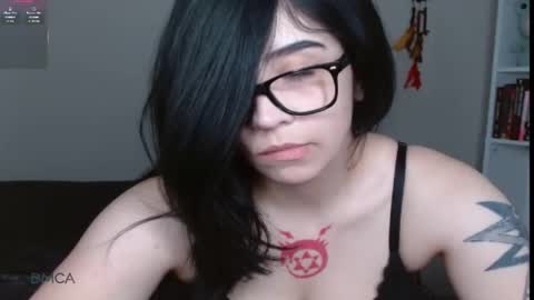 amilust online show from February 2, 11:34 pm