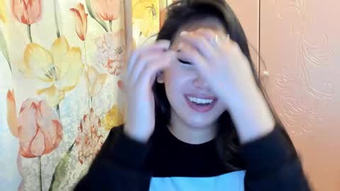 Amina online show from October 9, 5:07 pm