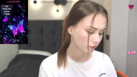 Snapshot of amina_lux chatting on January 4, 11:59 pm Amina online show from January 4, 11:59 pm