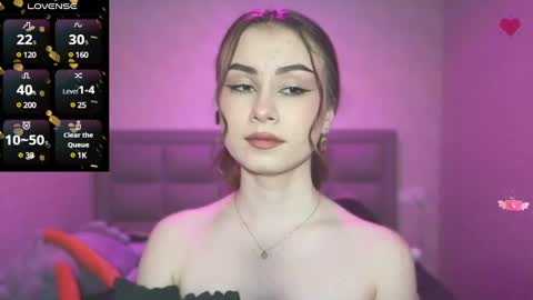 Snapshot of amina_lux chatting on January 15, 10:13 pm Amina online show from January 15, 10:13 pm