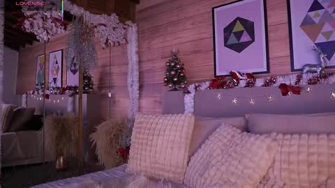 Ammy Scott  online show from December 14, 8:15 pm