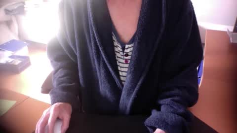 Amor2200 online show from November 4, 9:10 am