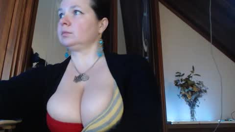 amorelara online show from February 22, 2:41 pm