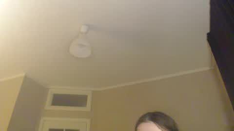 miss unforgettable online show from February 26, 9:42 pm