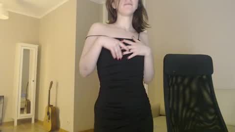 miss unforgettable online show from March 3, 5:53 am