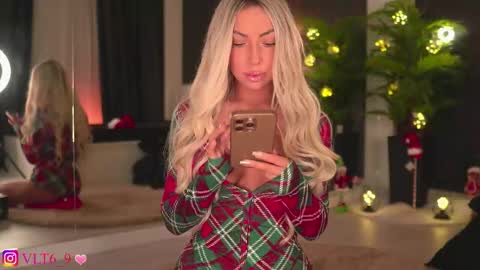    -------------   online show from December 21, 11:22 pm