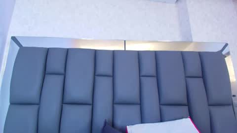 amy__wats0n online show from March 27, 7:15 pm