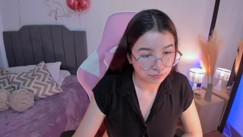 Amy sophia 3 online show from April 2, 1:51 pm