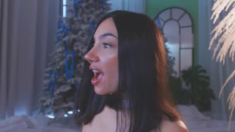 Amy Armstrong online show from December 14, 9:43 pm