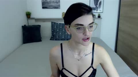 Hi there guys  My pleasure in your hands  pvt is open online show from January 6, 11:07 am