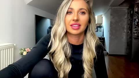 amyroberta92 online show from February 25, 10:26 am