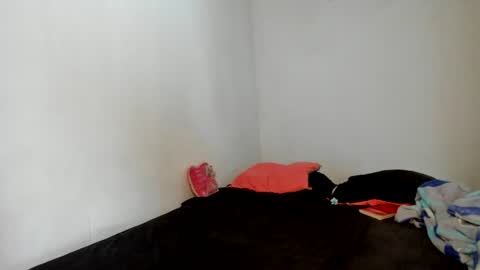 Amyy online show from June 21, 3:29 pm