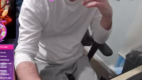 A online show from December 17, 9:05 am