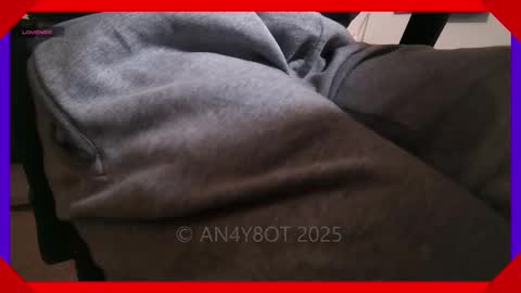 Snapshot of an4y8ot chatting on February 21, 9:13 am A online show from February 21, 9:13 am