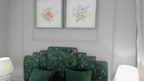 Ana  online show from October 10, 11:16 am