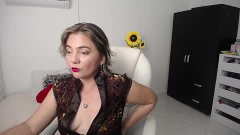  Ana  online show from January 3, 10:08 pm