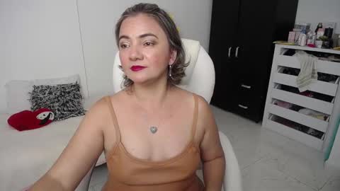  Ana  online show from January 7, 9:25 pm