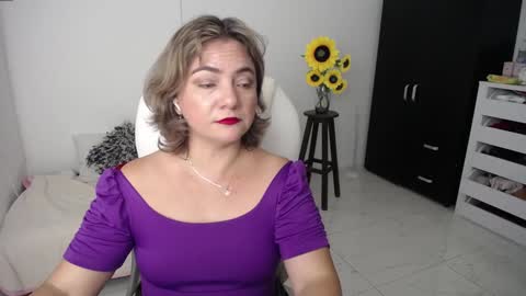  Ana  online show from February 8, 3:00 pm