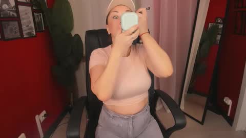 Ana online show from October 21, 10:09 am