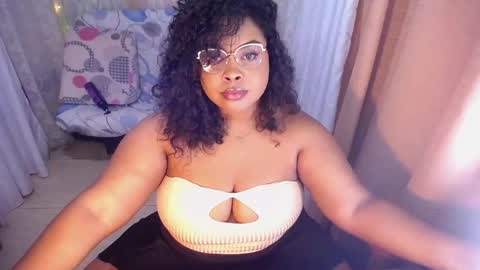 Snapshot of ana_off_alana chatting on February 22, 2:39 am Ana online show from February 22, 2:39 am