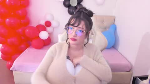 Im anna but you can call me as you want online show from February 16, 10:52 pm