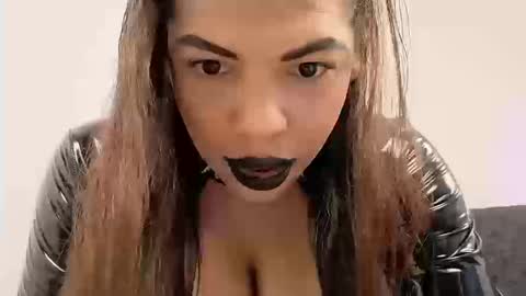 Anabel Alice Gandara online show from March 20, 2:44 pm