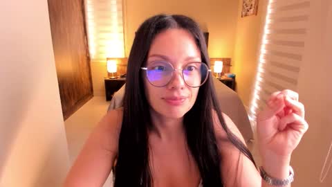 Anabel online show from November 14, 7:05 pm