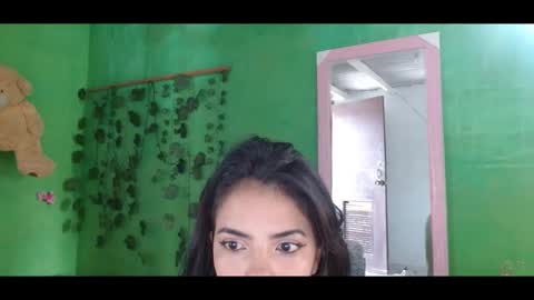 Snapshot of anabella_04 chatting on February 23, 8:22 pm anabella_04 online show from February 23, 8:22 pm