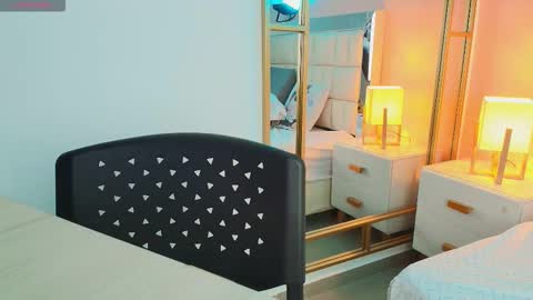 Anahi  online show from November 6, 8:12 pm