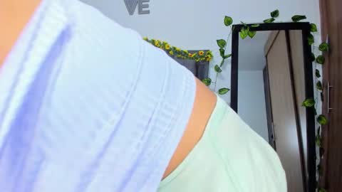 Anahi Rivera online show from October 13, 11:01 am