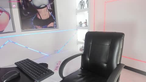 Anahis online show from January 17, 4:44 am