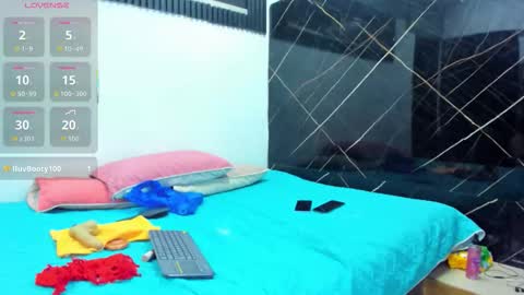 Analia smith online show from November 28, 4:20 am