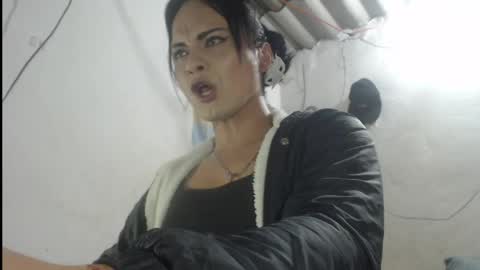 Analia smith online show from April 24, 6:59 am