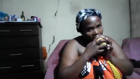 analslut1987 online show from January 5, 11:30 pm