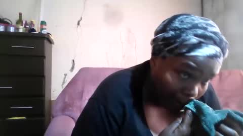 analslut1987 online show from November 17, 7:22 am