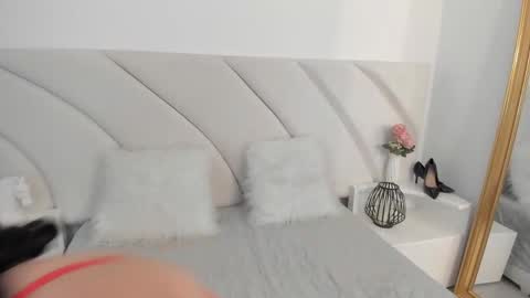 Anastacia online show from April 1, 3:29 am